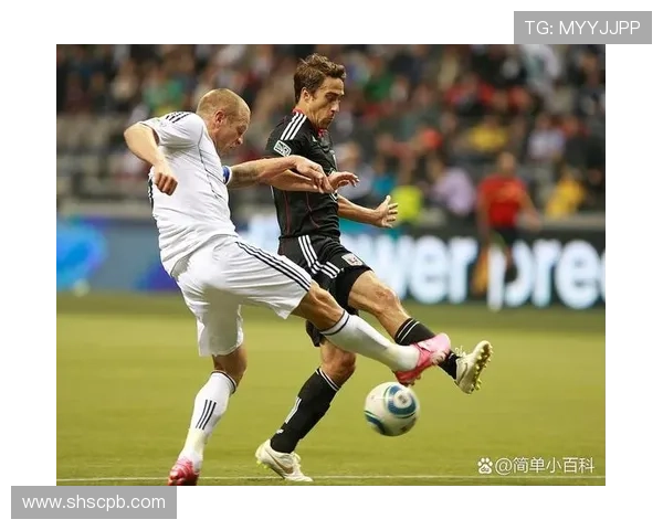 克隆人技术引发争议足球明星能否被完美替代的未来探讨